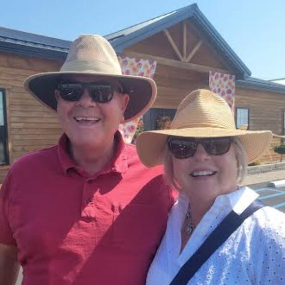 Meet your Posher, Kathryn - Picture 2 of 2